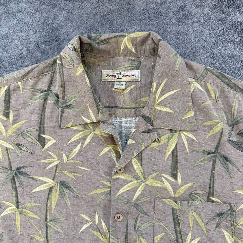 Tommy Bahama 100% Silk Short Sleeve Button Down All Over Tropical Bamboo MEDIUM